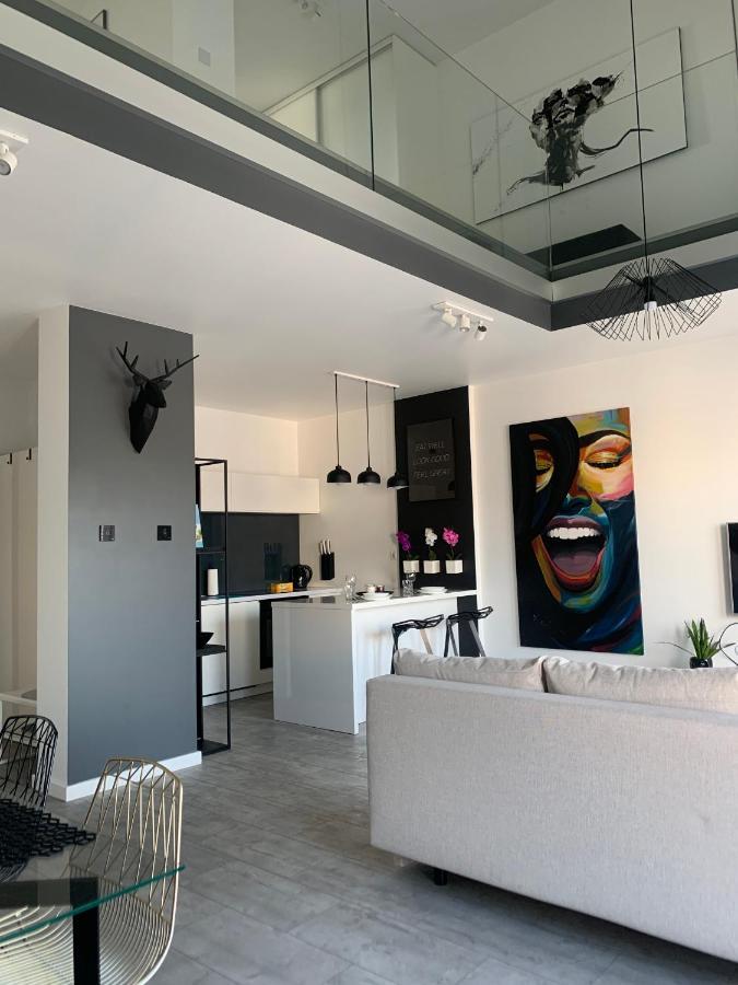 Ekskluzywny Penthouse Z Ogrodem W Centrum Lodzi المظهر الخارجي الصورة