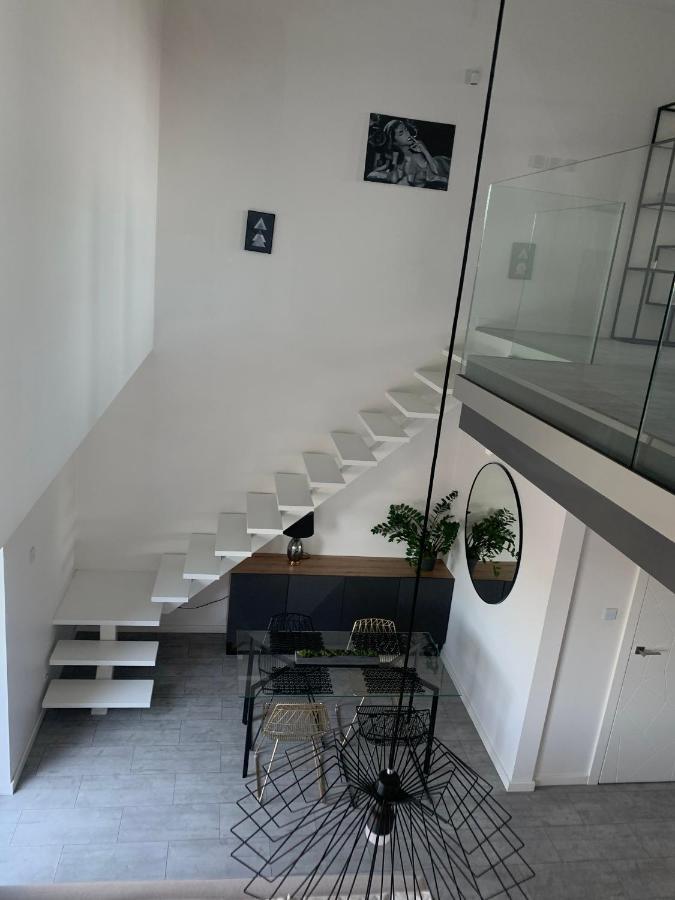 Ekskluzywny Penthouse Z Ogrodem W Centrum Lodzi المظهر الخارجي الصورة
