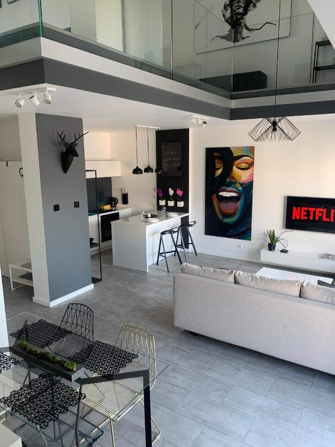 Ekskluzywny Penthouse Z Ogrodem W Centrum Lodzi المظهر الخارجي الصورة