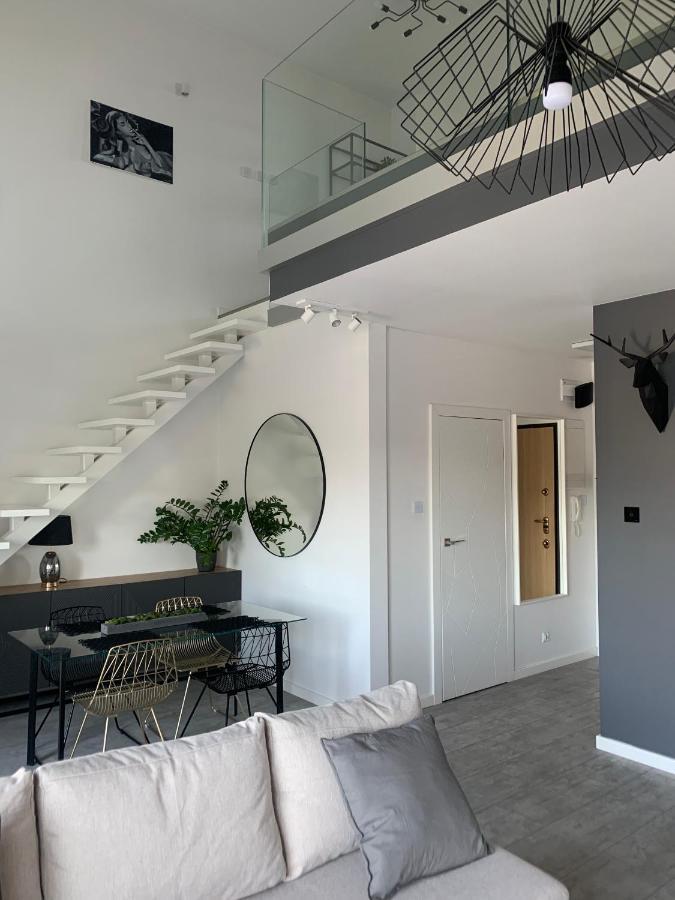 Ekskluzywny Penthouse Z Ogrodem W Centrum Lodzi المظهر الخارجي الصورة